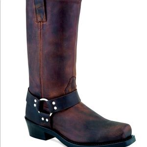 Men’s size 14 tall leather work boot